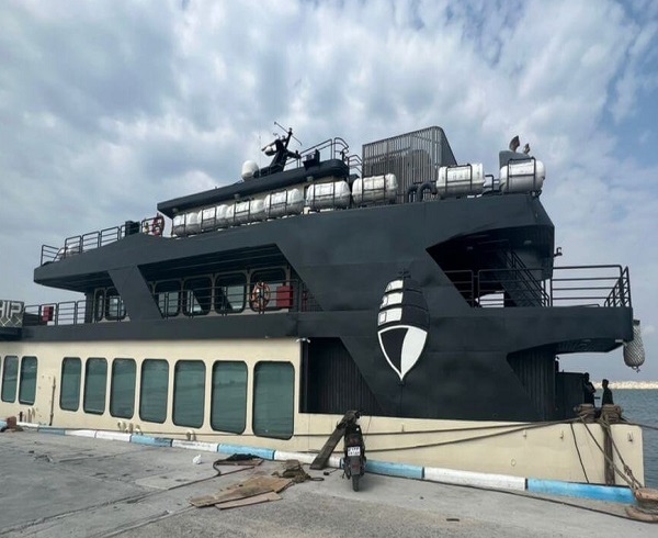 کروز ایرانی برای برگزاری کنسرت، در کیش پهلو گرفت