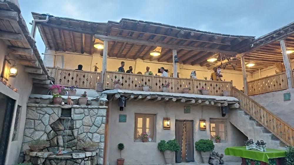 پلمب یک بومگردی در قزوین؛ باز هم بخاطر حجاب!