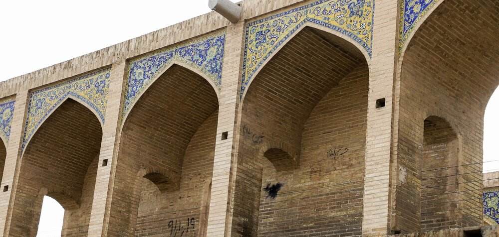 تخریب بناهای تاریخی در شب چهارشنبه‌سوری + عکس