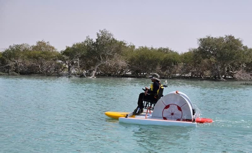 نخستین پدل‌برد برقی در جنگل حرای‌ قشم به حرکت درآمد