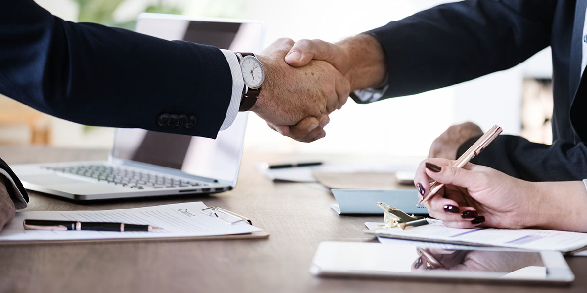 مشاور املاک دبی