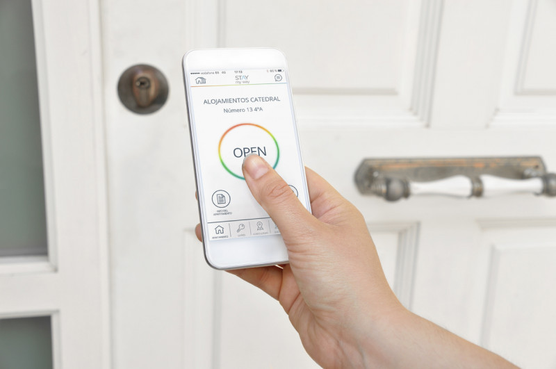 استارتاپ گردشگری "Staymyway"