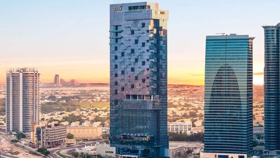 Taj Jumeirah Lakes Towers