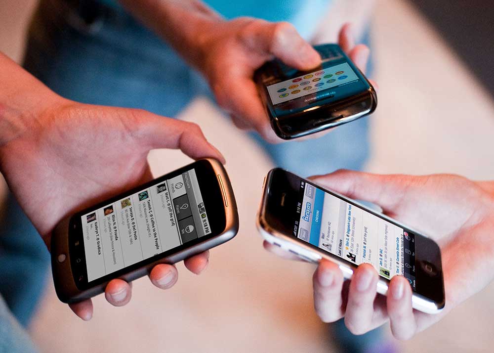 چرا مردم از اینترنت استفاده می‌ کنند- نوین هاب 