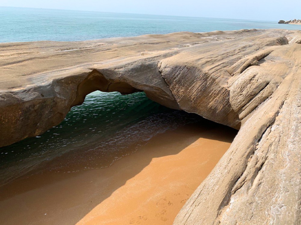 خلیج نایبند