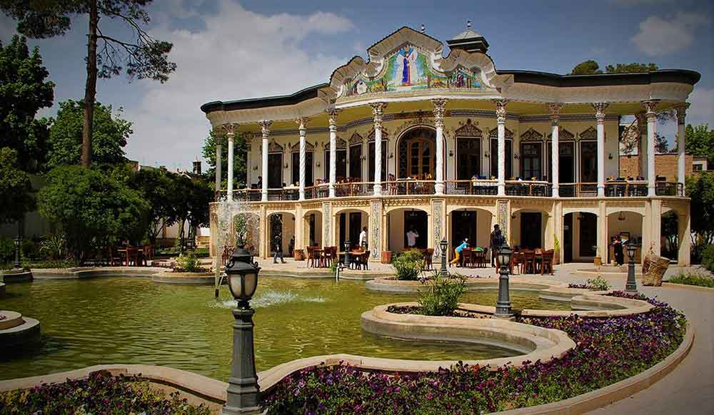 شیراز به چه چیزی معروف است- عمارت شاپوری