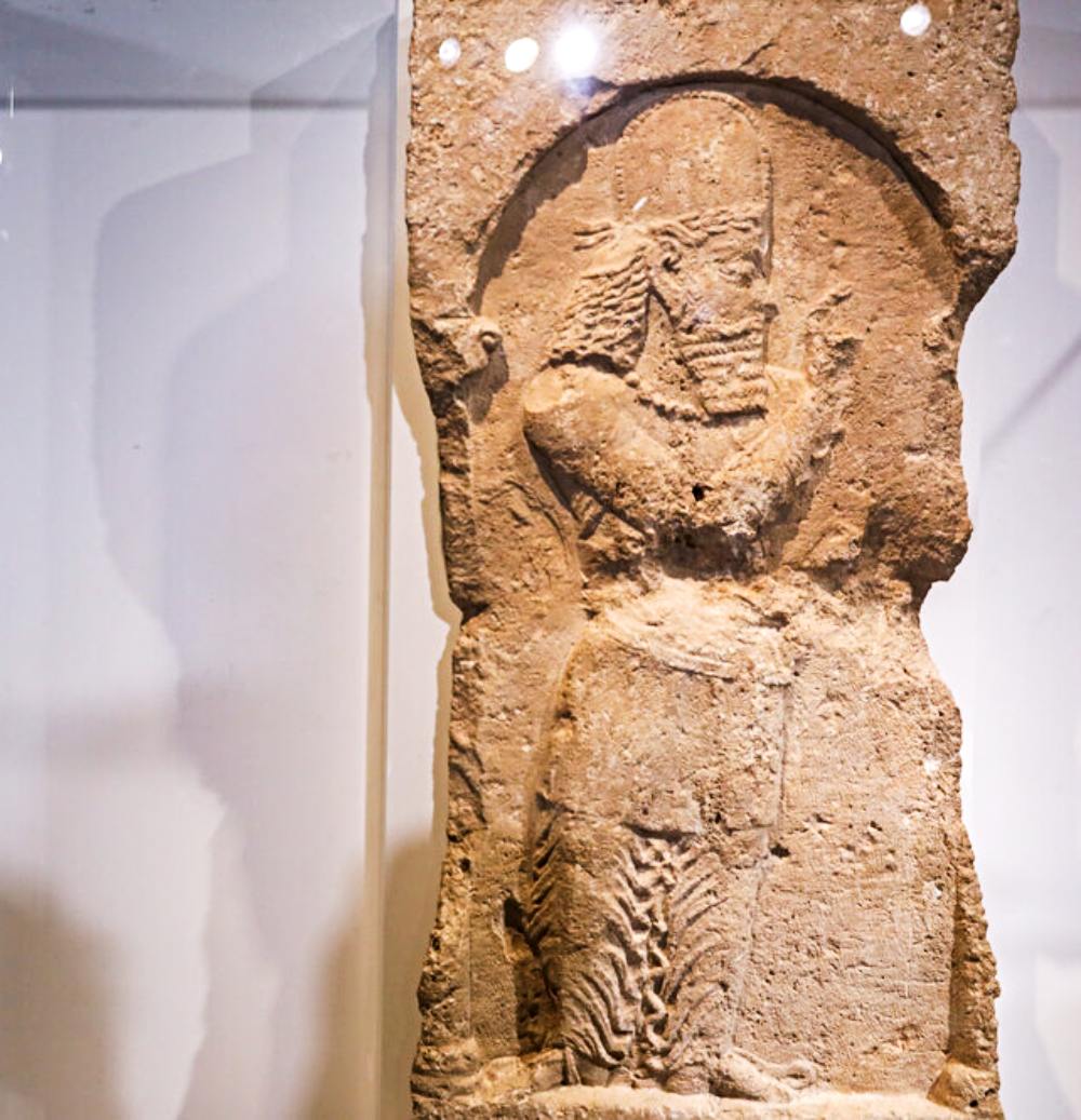 مجسمه مرد ساسانی