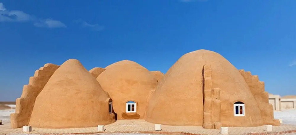 انواع اقامتگاه در ایران - اقامتگاه تجاری - هتل موضوعی- هتل نمکی پتاس خور