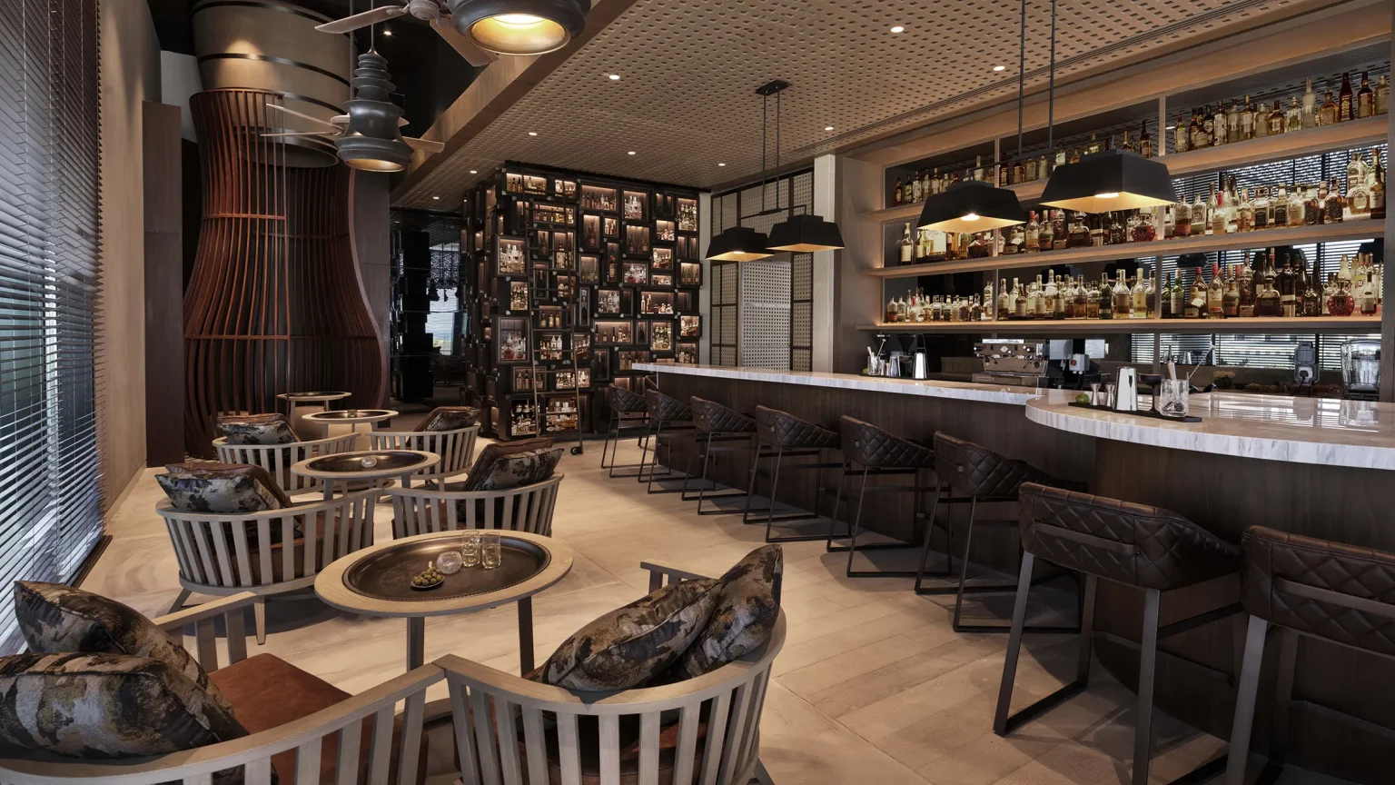 بارهای هتل اینترکنتیننتال راس الخیمه