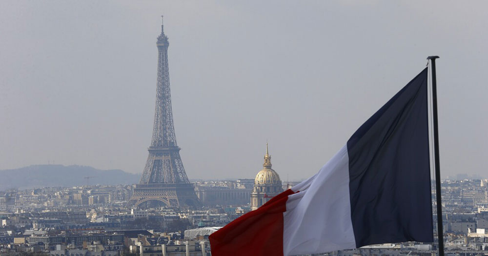 سفر به پاریس