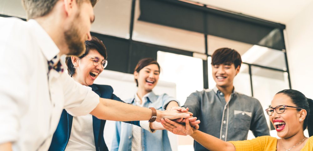 ۸ پیشنهاد برای صاحبان استارتاپ‌ها در تعطیلات - روابط خود را تقویت کنید.