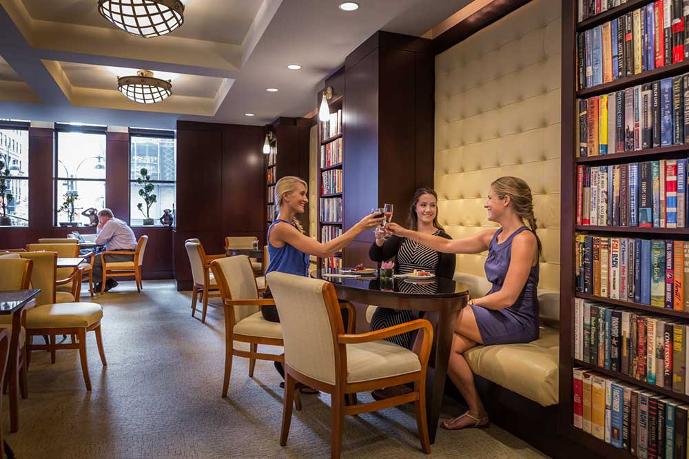 گردشگری ادبی در جهان - Hotel-Library