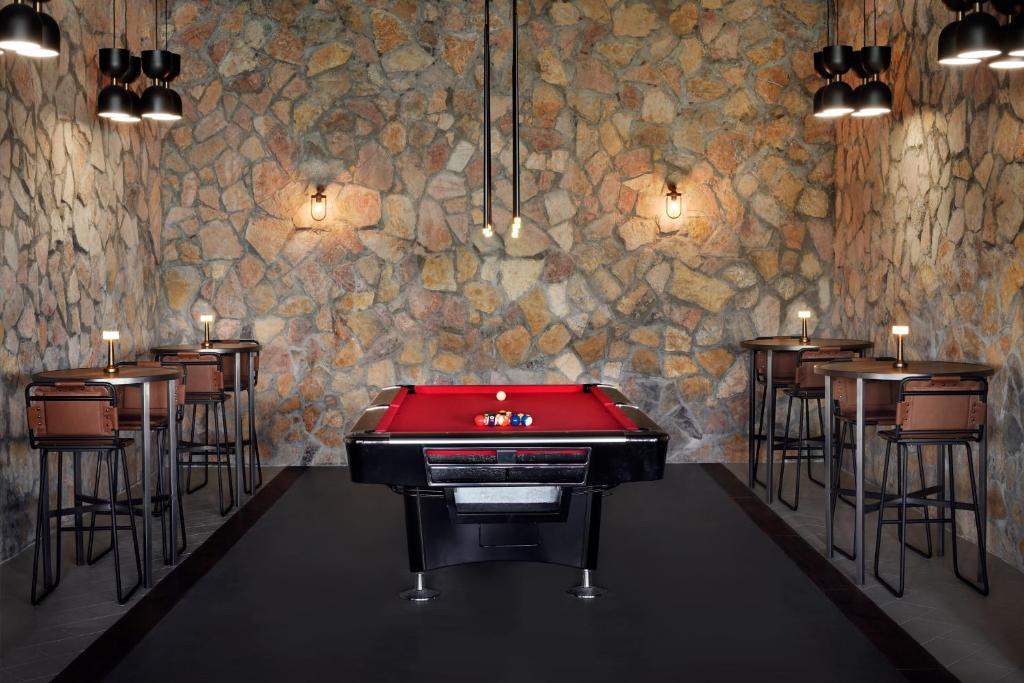 هتل موون پیک راس الخیمه - رستوران کافه رستوران و بار BOONS